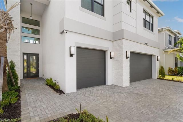 20557 Fair Oak LN, Estero, FL 33928