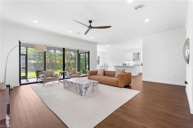 20557 Fair Oak LN, Estero, FL 33928