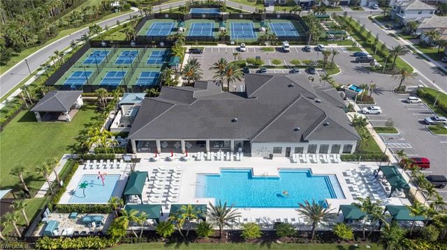 20557 Fair Oak LN, Estero, FL 33928