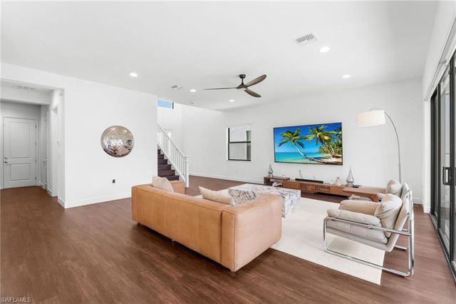 20557 Fair Oak LN, Estero, FL 33928