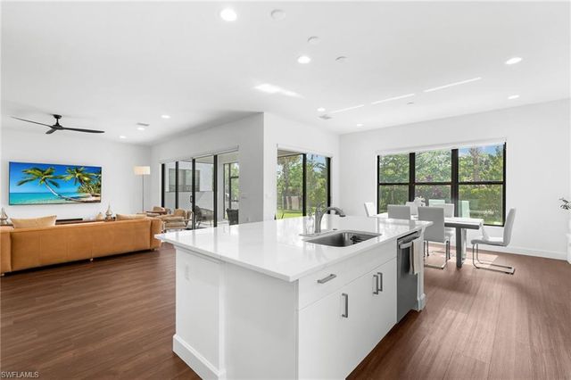 20557 Fair Oak LN, Estero, FL 33928