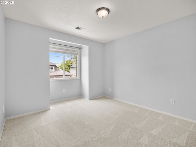 5040 Sw GREENWOOD Cir, Tualatin, OR 97062
