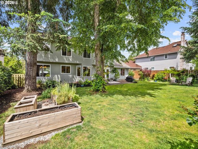 5040 Sw GREENWOOD Cir, Tualatin, OR 97062
