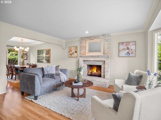 5040 Sw GREENWOOD Cir, Tualatin, OR 97062