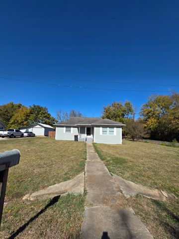 1145 Jefferson Road, Paris, TX 75460