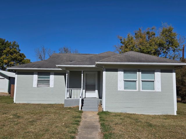 1145 Jefferson Road, Paris, TX 75460