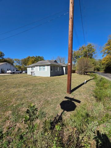 1145 Jefferson Road, Paris, TX 75460