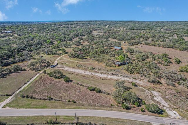 5421 PURGATORY RD, San Marcos, TX 78666