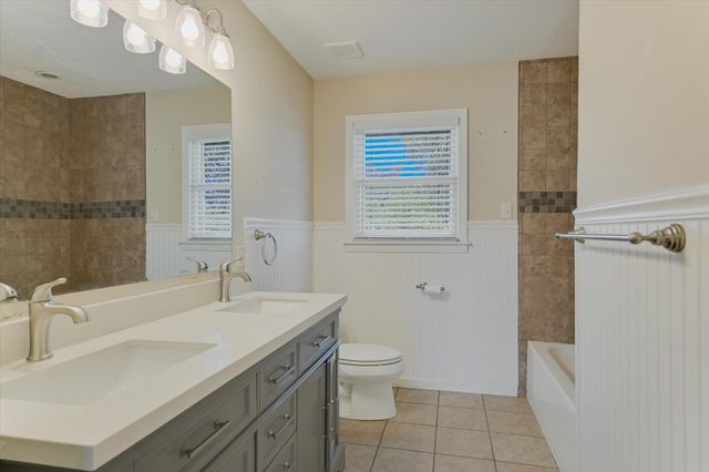 5421 PURGATORY RD, San Marcos, TX 78666