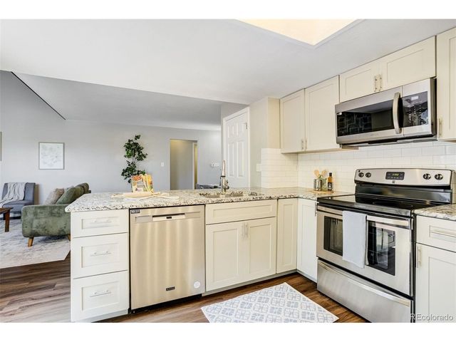 314 Cobblestone Dr, Colorado Springs, CO 80906