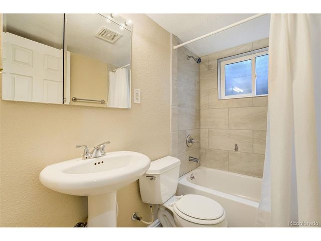 314 Cobblestone Dr, Colorado Springs, CO 80906
