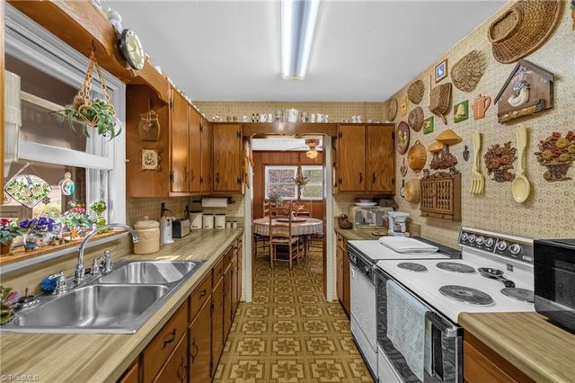 1242 Norman Drive, Eden, NC 27288