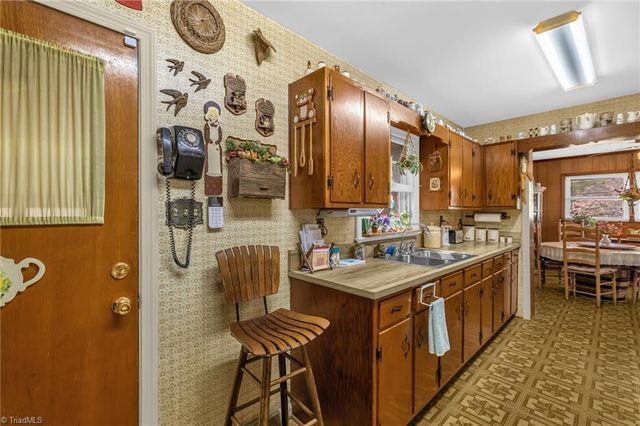 1242 Norman Drive, Eden, NC 27288