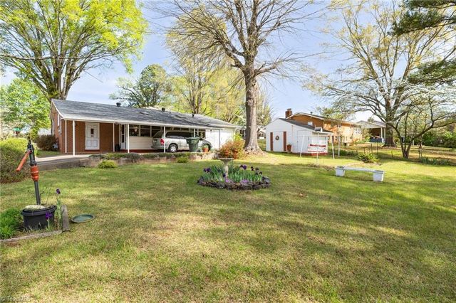 1242 Norman Drive, Eden, NC 27288