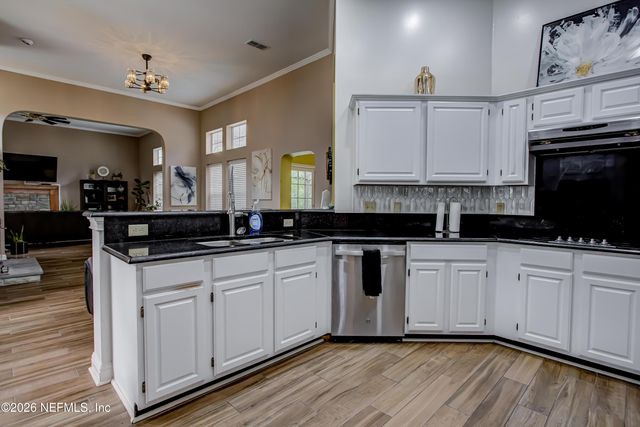 8342 AMHERST HILLS Lane, Jacksonville, FL 32256