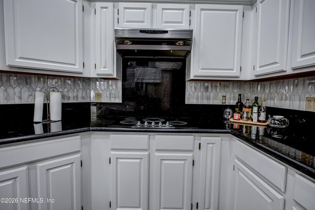 8342 AMHERST HILLS Lane, Jacksonville, FL 32256