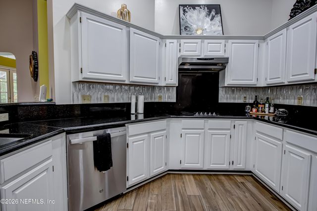 8342 AMHERST HILLS Lane, Jacksonville, FL 32256