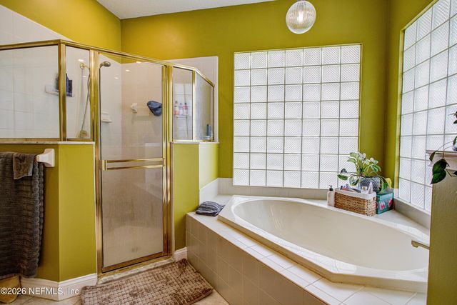 8342 AMHERST HILLS Lane, Jacksonville, FL 32256