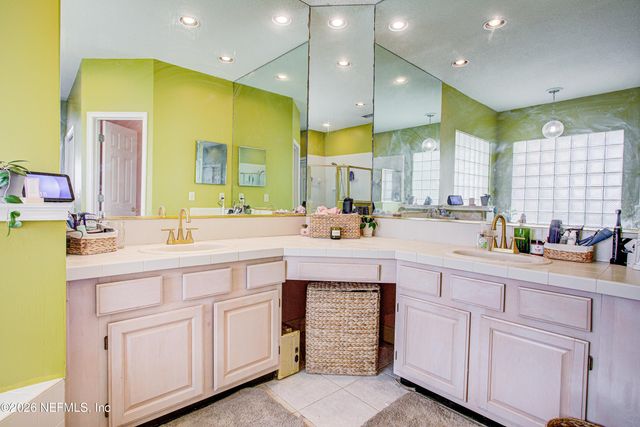 8342 AMHERST HILLS Lane, Jacksonville, FL 32256