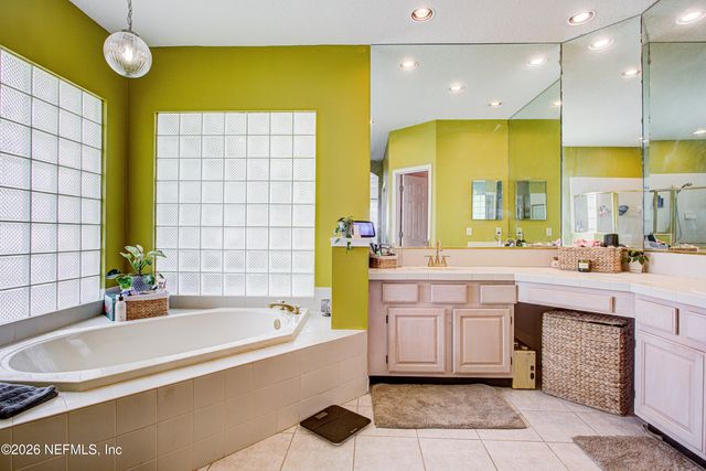 8342 AMHERST HILLS Lane, Jacksonville, FL 32256