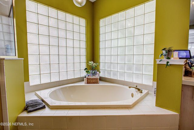 8342 AMHERST HILLS Lane, Jacksonville, FL 32256