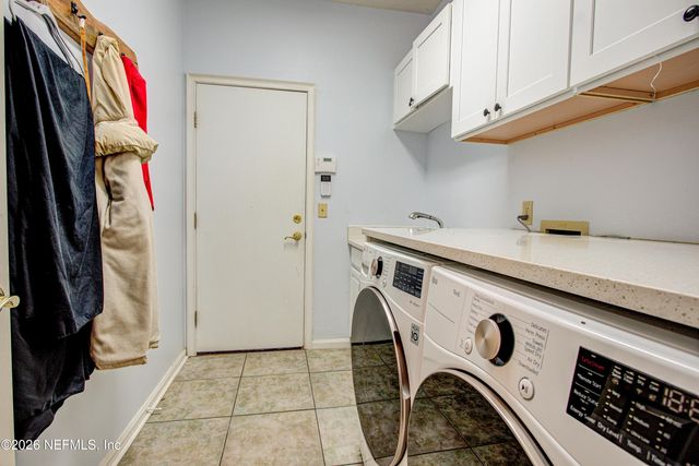 8342 AMHERST HILLS Lane, Jacksonville, FL 32256