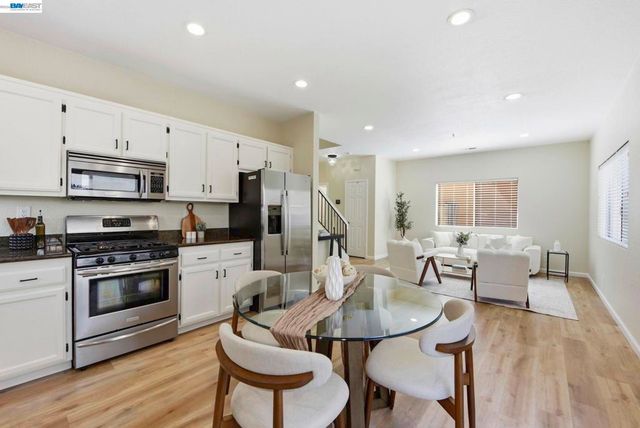 1085 La Brea Ter, Union City, CA 94587