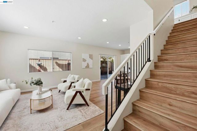 1085 La Brea Ter, Union City, CA 94587
