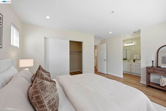 1085 La Brea Ter, Union City, CA 94587
