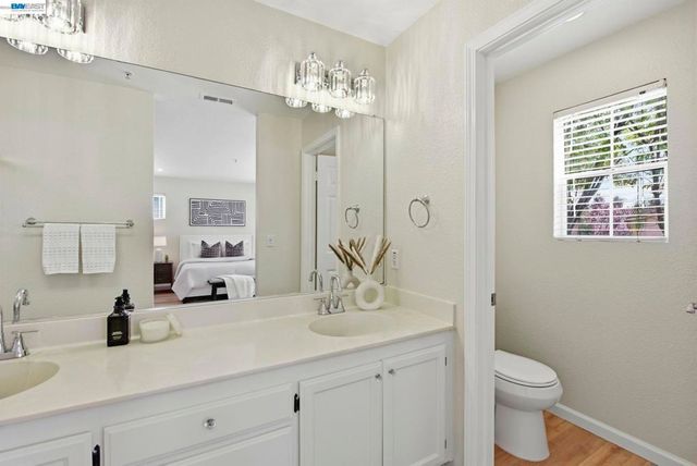 1085 La Brea Ter, Union City, CA 94587