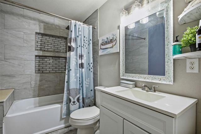 1115 S Hazelwood Street, Sherman, TX 75090