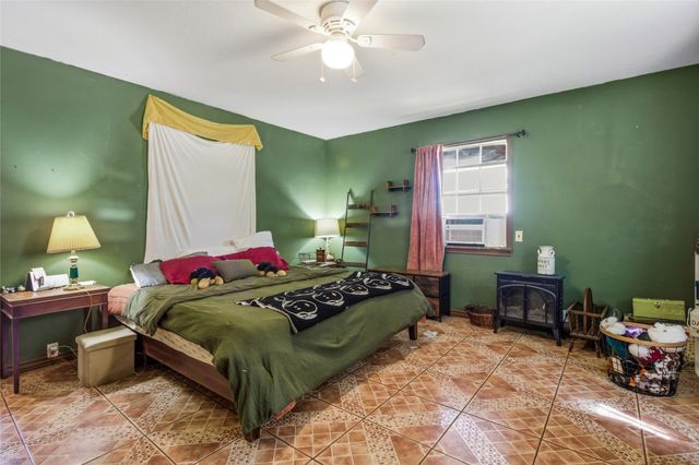 1115 S Hazelwood Street, Sherman, TX 75090