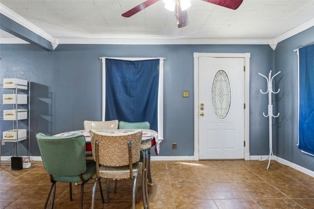 1115 S Hazelwood Street, Sherman, TX 75090