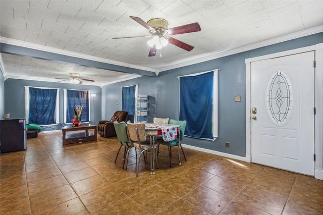 1115 S Hazelwood Street, Sherman, TX 75090