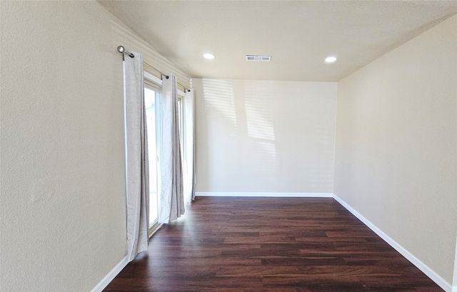 1010 La Fontana, Grand Prairie, TX 75052