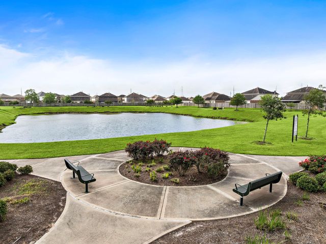 2825 Zircon Drive, Texas City, TX 77591
