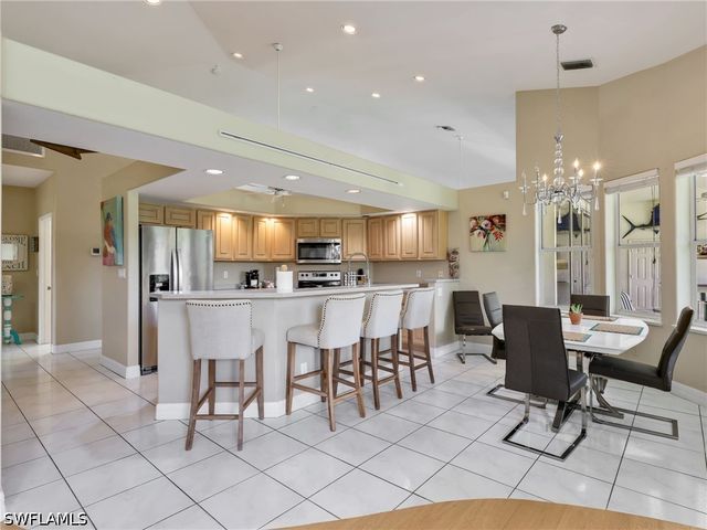 2031 Teagarden LN, Naples, FL 34110