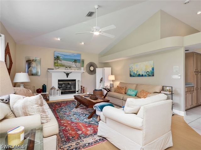 2031 Teagarden LN, Naples, FL 34110