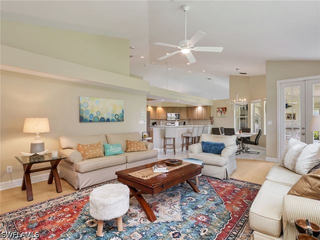 2031 Teagarden LN, Naples, FL 34110