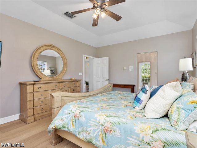 2031 Teagarden LN, Naples, FL 34110