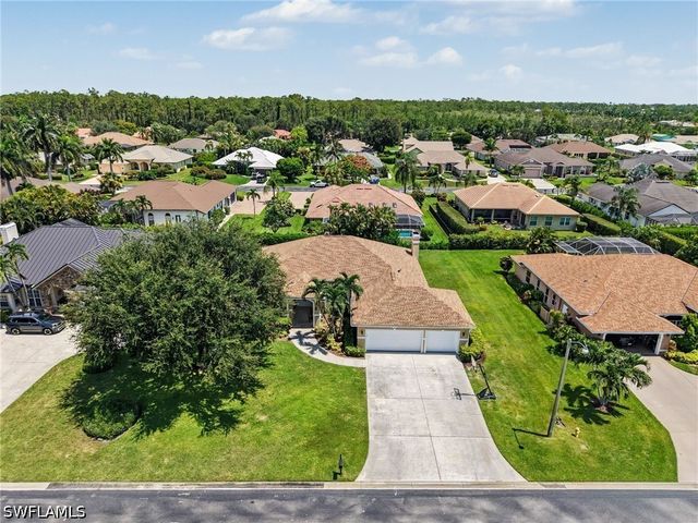 2031 Teagarden LN, Naples, FL 34110