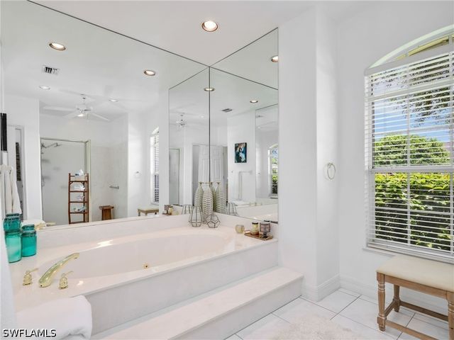 2031 Teagarden LN, Naples, FL 34110