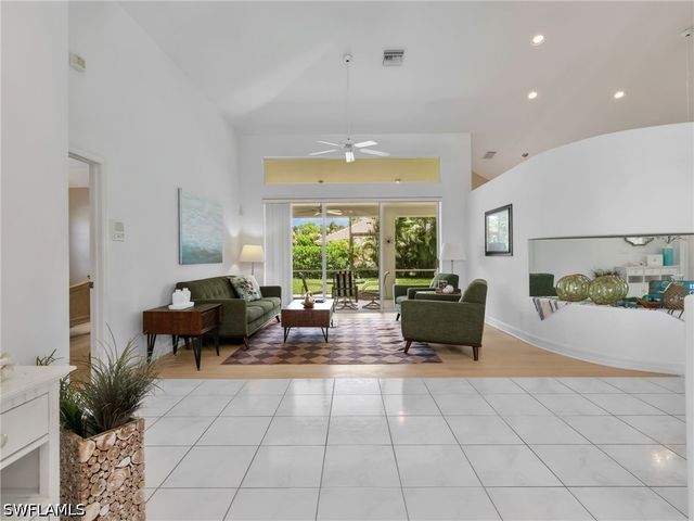 2031 Teagarden LN, Naples, FL 34110