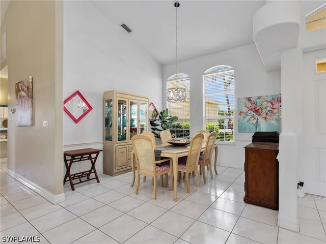 2031 Teagarden LN, Naples, FL 34110