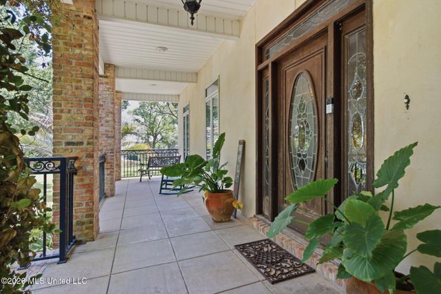 1409 Ladnier Road, Gautier, MS 39553