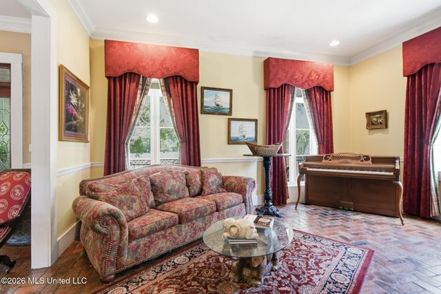 1409 Ladnier Road, Gautier, MS 39553