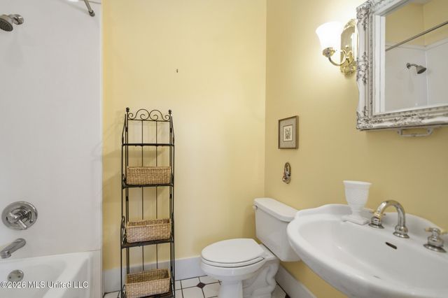 1409 Ladnier Road, Gautier, MS 39553