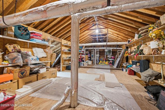 1409 Ladnier Road, Gautier, MS 39553
