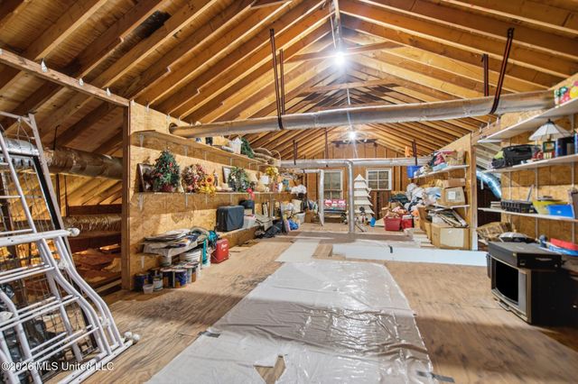 1409 Ladnier Road, Gautier, MS 39553