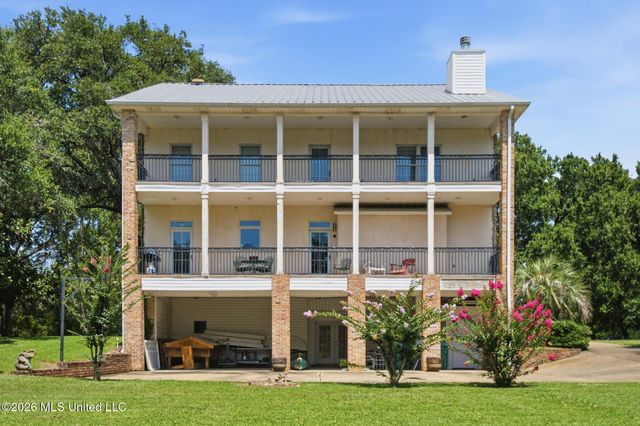 1409 Ladnier Road, Gautier, MS 39553
